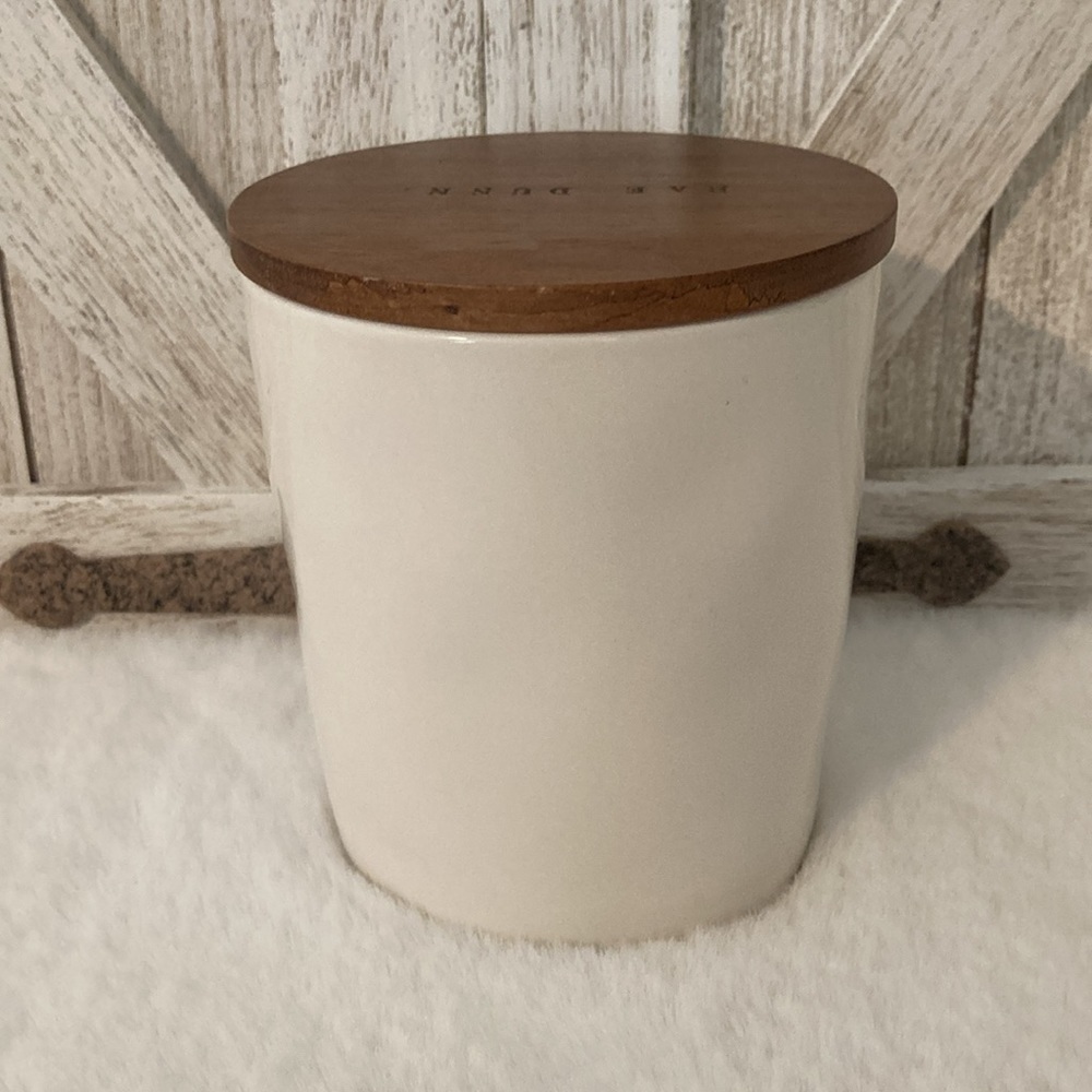 Rae Dunn Jasmine Rice Cellar - Picture 3 of 6